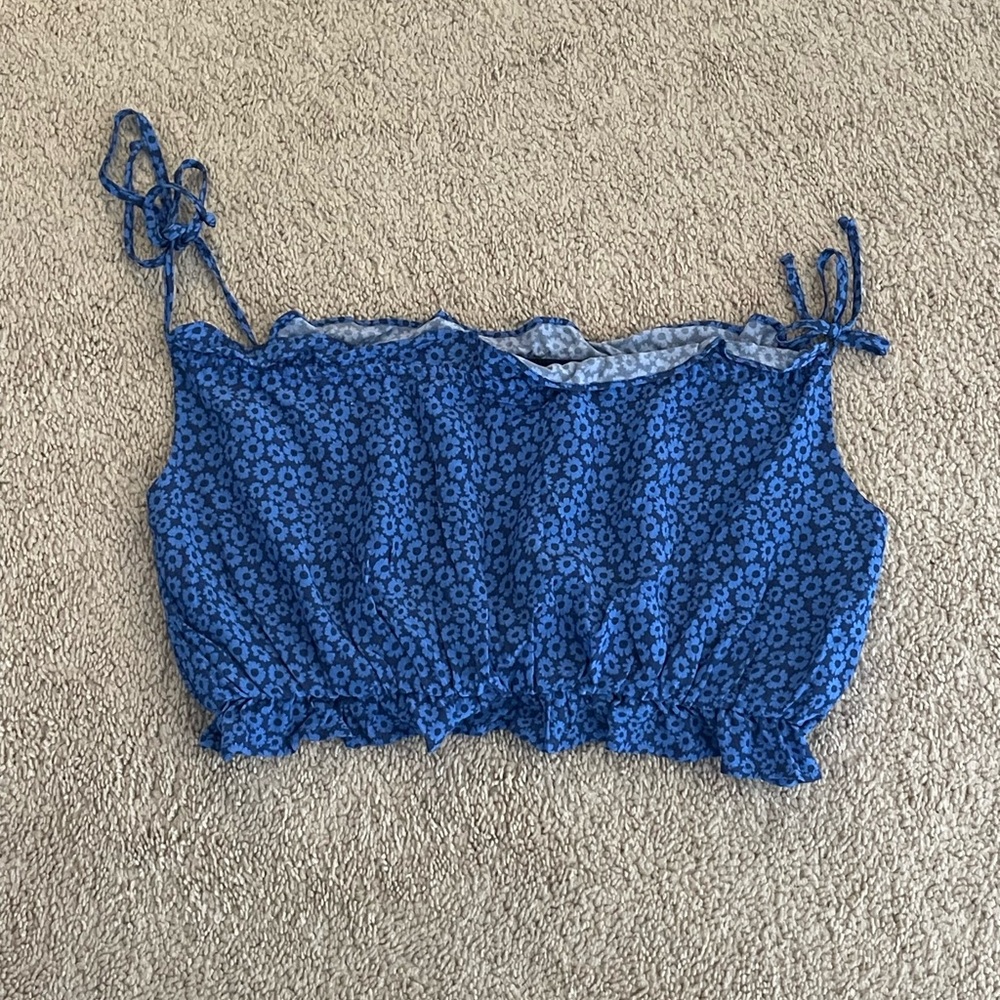 Privacy please - crop top